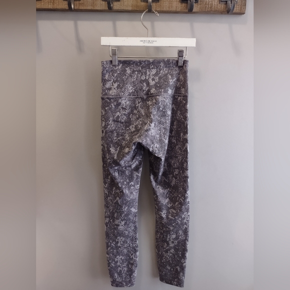 Lululemon Wunder Train Legging 25" In Grey Multi Size 4 - Picture 4 of 6